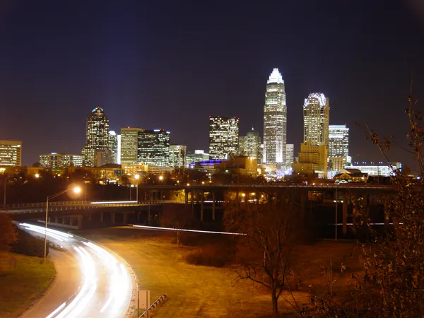 Unseasonable Heatwave Grips the Queen City: Charlotte to Hit 82 Degrees Today