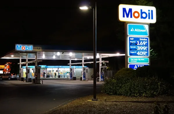 Late-night shooting at north Charlotte Mobil gas station leaves one person hospitalized with life-threatening injuries
