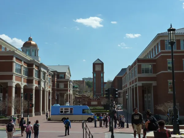 SPIE and UNC Charlotte create $1 million endowment to fund doctoral optical science research scholarships