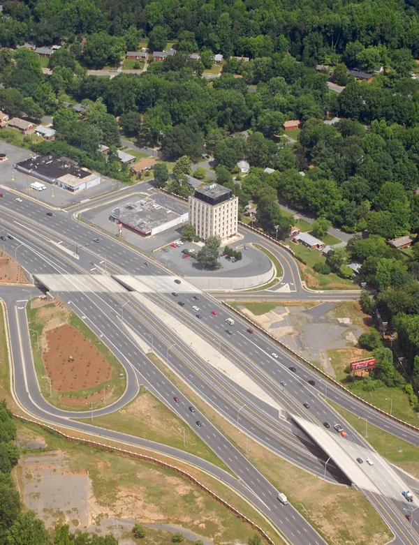 Hazardous Commute: Independence Blvd Closures and Noon Transit Start Following Historic Snow